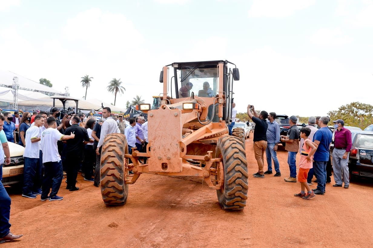 Governo inicia obras de pavimentação asfáltica da GO-591, em Cabeceiras Governo inicia obras de pavimentação asfáltica da GO-591, em Cabeceiras