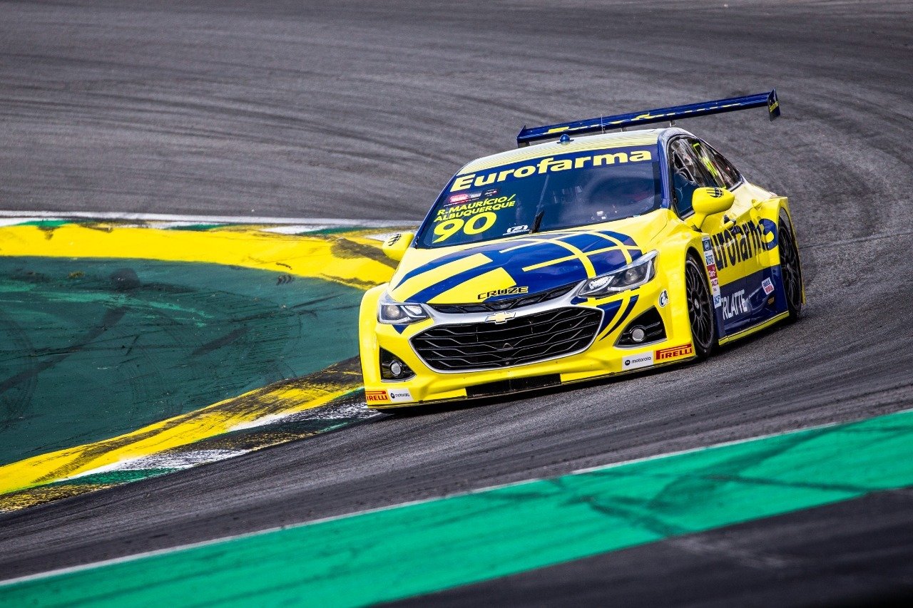 Em parceria com Stock Car, Prefeitura de Goiânia realiza, nesta sexta-feira (18/03), ação social para arrecadação de kits de higiene a mulheres vítimas de violência Em parceria com Stock Car, Prefeitura de Goiânia realiza, nesta sexta-feira (18/03), ação social para arrecadação de kits de higiene a mulheres vítimas de violência
