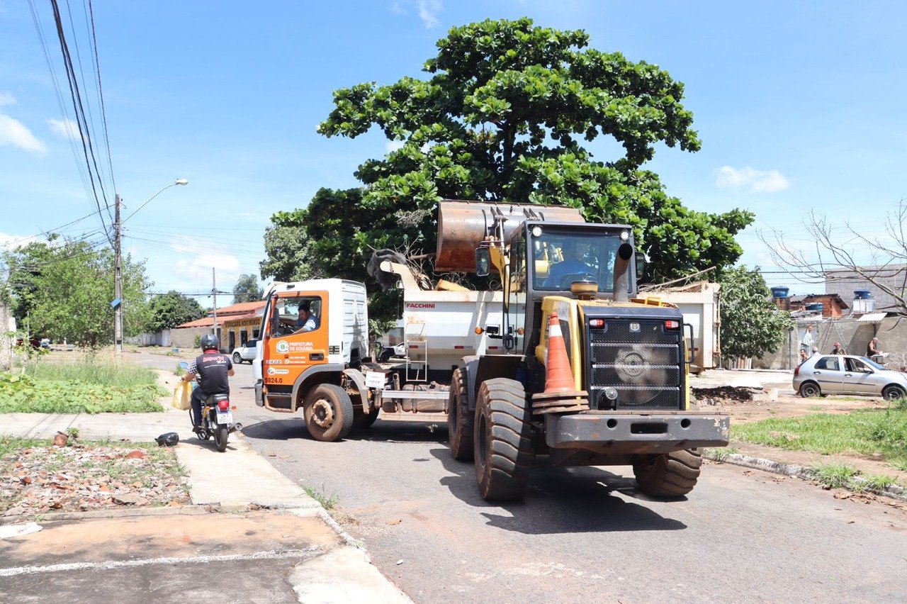 Prefeitura de Goiânia executa, nesta terça-feira (22/03), serviços de conservação e limpeza em 50 bairros da capital Prefeitura de Goiânia executa, nesta terça-feira (22/03), serviços de conservação e limpeza em 50 bairros da capital