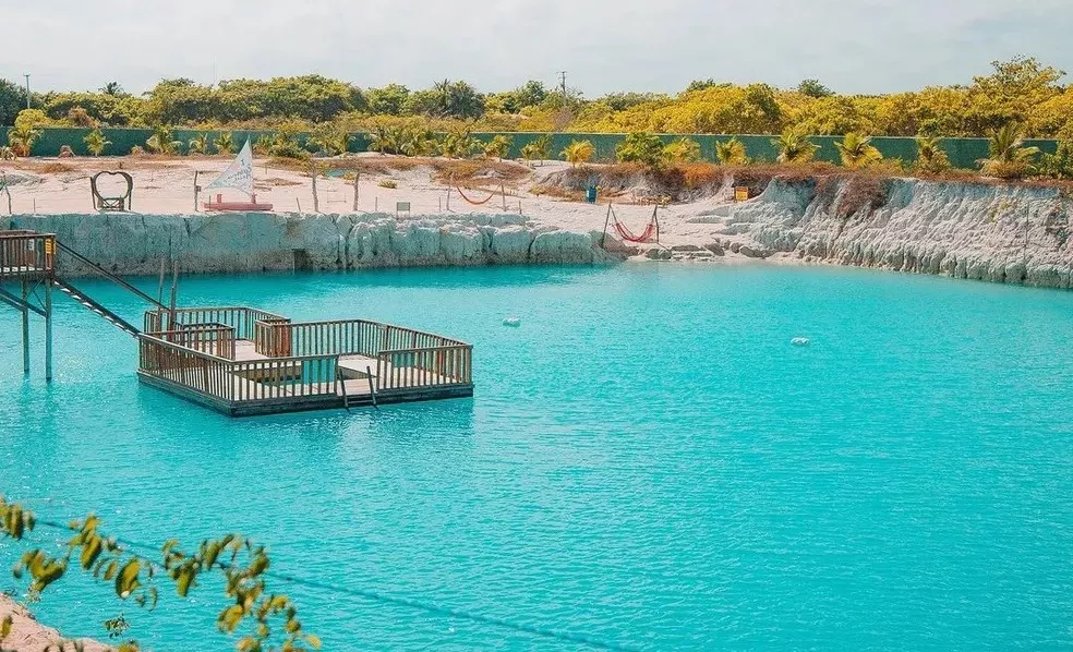 O que é o Buraco Azul, ponto turístico do Ceará onde turista de SP morreu afogado O que é o Buraco Azul, ponto turístico do Ceará onde turista de SP morreu afogado