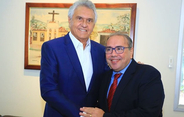 Caiado dá posse a Eduardo Machado na presidência do Detran-GO
