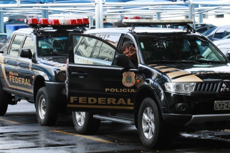 Operação contra fraudes em concursos mira servidores federais no DF e em 3 estados Operação contra fraudes em concursos mira servidores federais no DF e em 3 estados