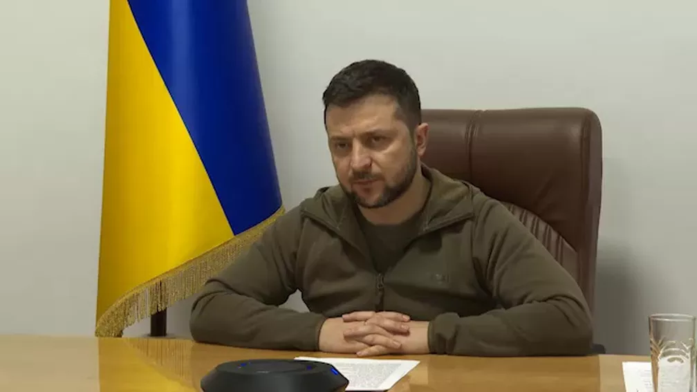 Zelensky pede ‘ajuda militar irrestrita’ e sobe o tom nas críticas à Otan