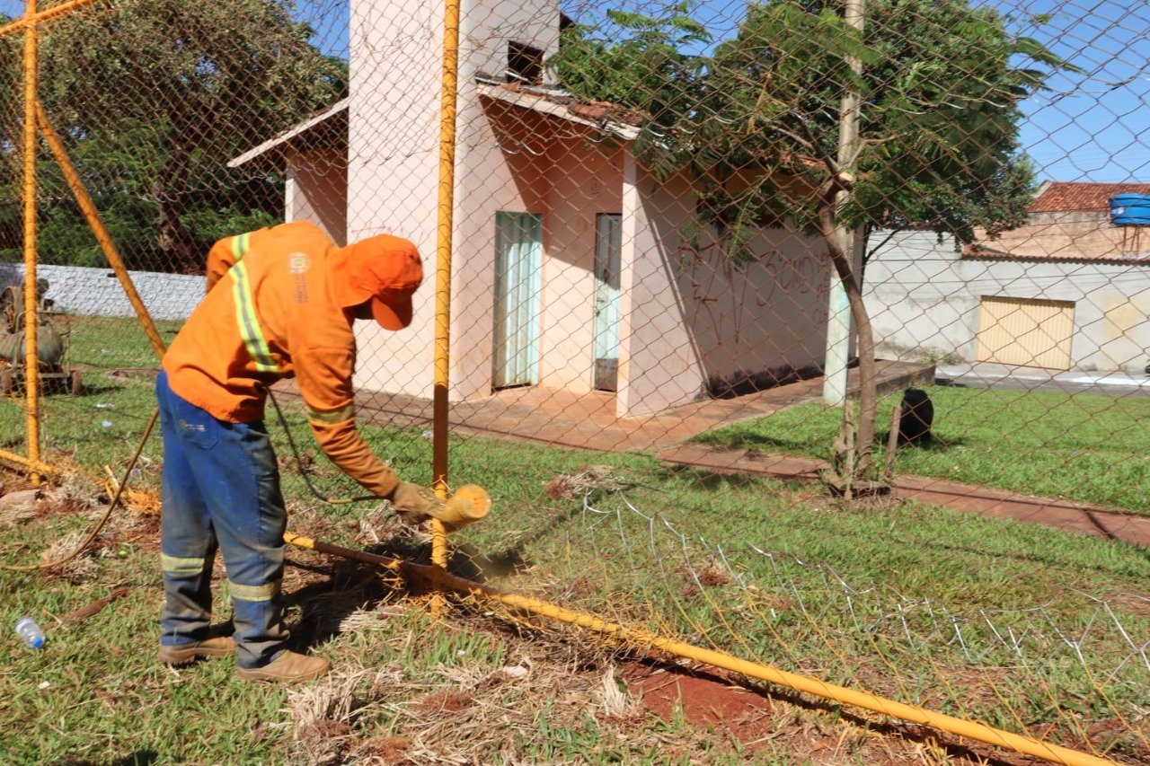 Em ritmo de mutirão, prefeitura requalifica 26 praças na Região Leste de Goiânia até sexta-feira (08/04) Em ritmo de mutirão, prefeitura requalifica 26 praças na Região Leste de Goiânia até sexta-feira (08/04)
