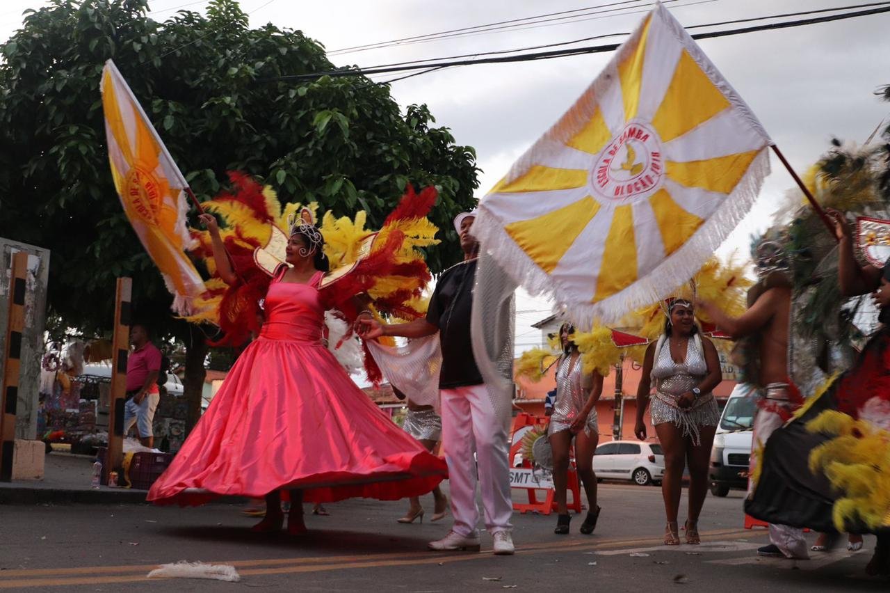 Carnaval de Goiânia reúne mais de 10 mil foliões em eventos por sete bairros Carnaval de Goiânia reúne mais de 10 mil foliões em eventos por sete bairros
