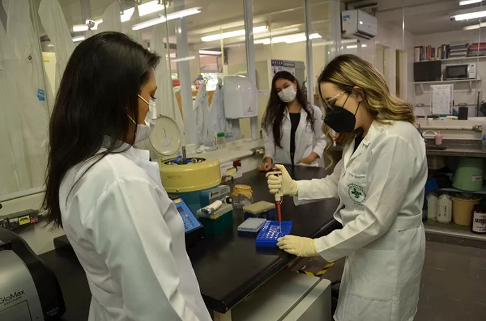 Pesquisadores da UFU e UFTM publicam trabalho que pode aprimorar o diagnóstico do vírus da hepatite C