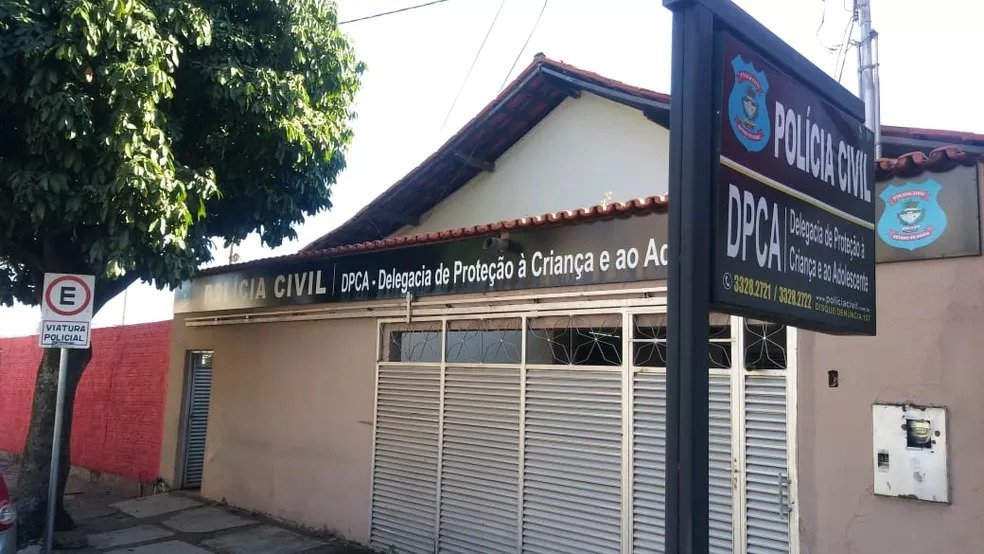 Irmãos são agredidos por mulher bêbada enquanto buscavam doações de comida em Anápolis Irmãos são agredidos por mulher bêbada enquanto buscavam doações de comida em Anápolis