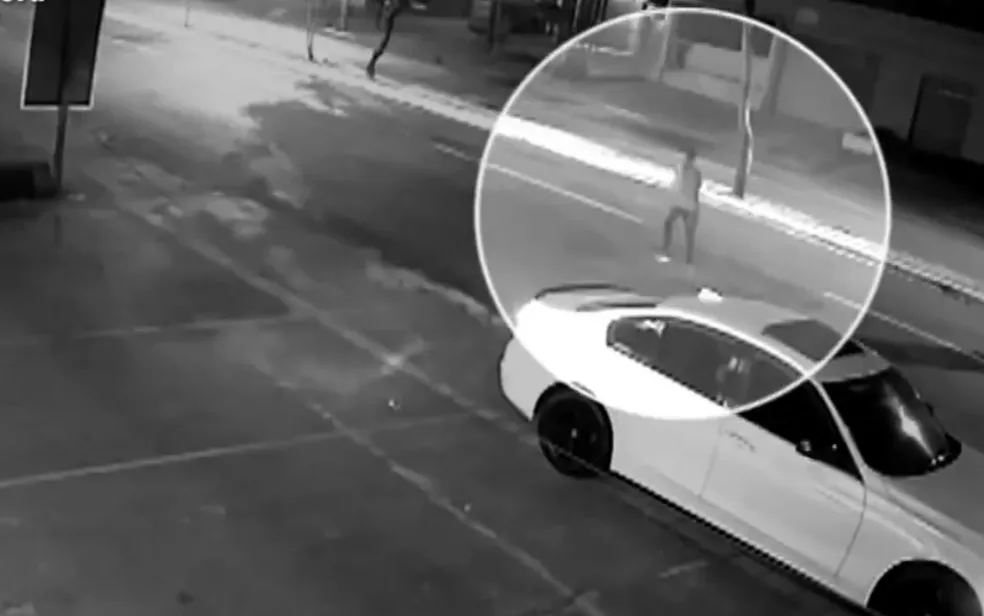 Motorista de BMW que disputava racha com caminhonete que terminou na morte de adolescente não tinha CNH, diz delegada Motorista de BMW que disputava racha com caminhonete que terminou na morte de adolescente não tinha CNH, diz delegada