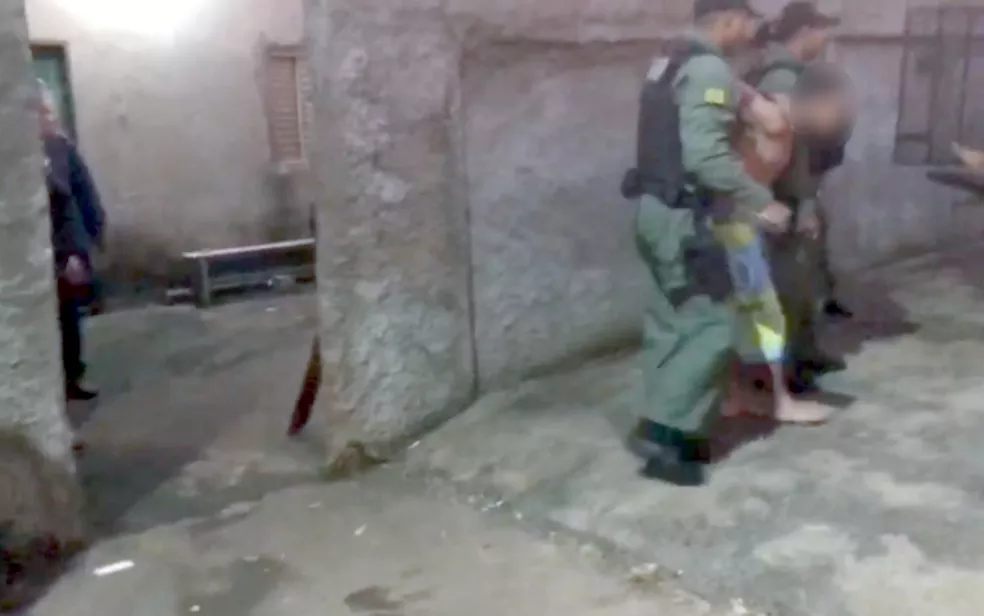 Trio é preso suspeito de torturar e matar idosa durante roubo, em Goianira Trio é preso suspeito de torturar e matar idosa durante roubo, em Goianira