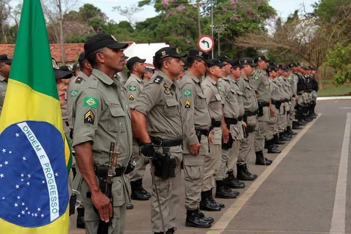 Goiás abre inscrições para concurso de oficiais da Polícia Militar com salários de até R$ 13 mil Goiás abre inscrições para concurso de oficiais da Polícia Militar com salários de até R$ 13 mil