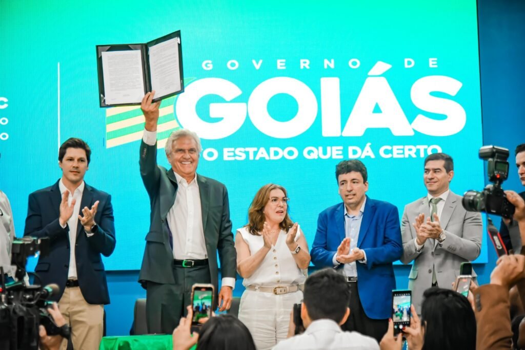 Reestruturação da carreira dos professores da rede estadual Reestruturação da carreira dos professores da rede estadual