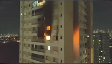 Incêndio atinge apartamento em edifício Trinidad em Goiânia Incêndio atinge apartamento em edifício Trinidad em Goiânia