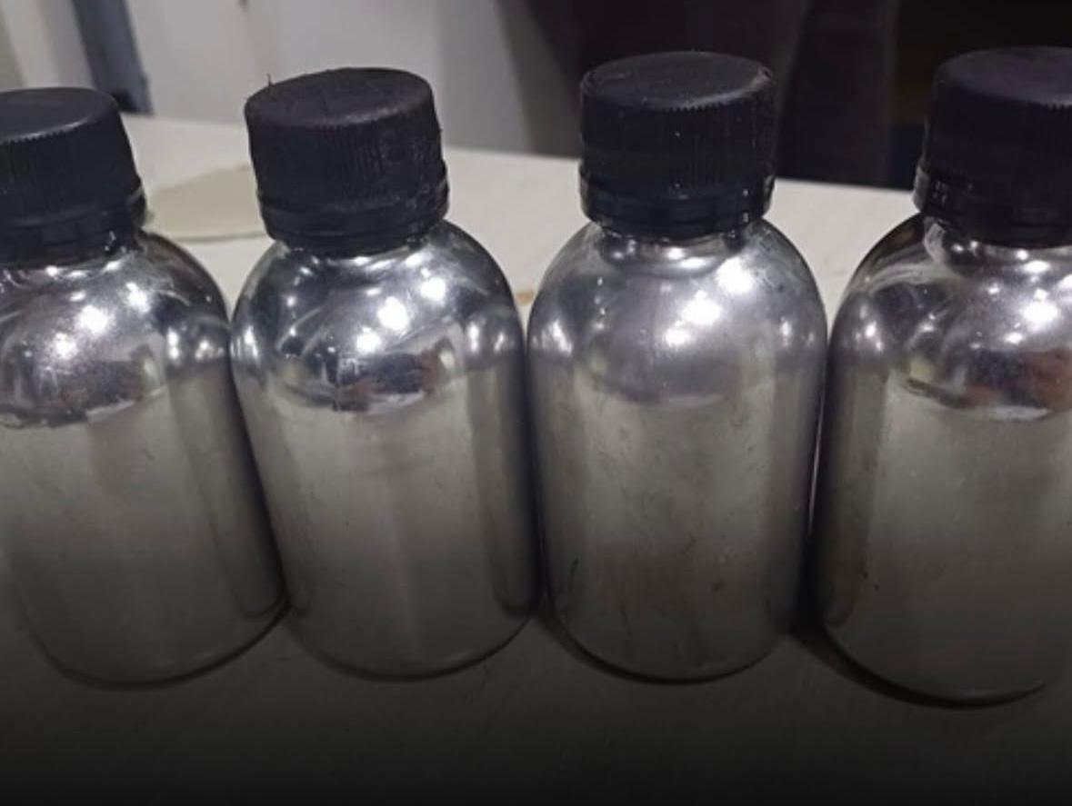 PRF apreende 6kg de mercúrio em veículo abordado nas proximidades de Uruaçu-GO PRF apreende 6kg de mercúrio em veículo abordado nas proximidades de Uruaçu-GO